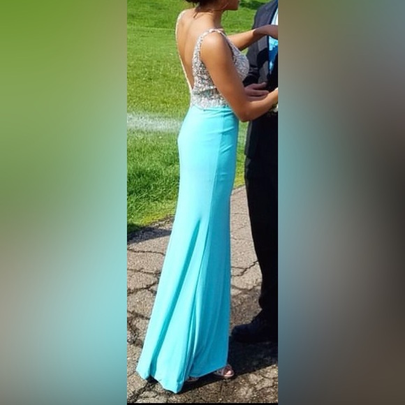 Prom Dress - Picture 3 of 4